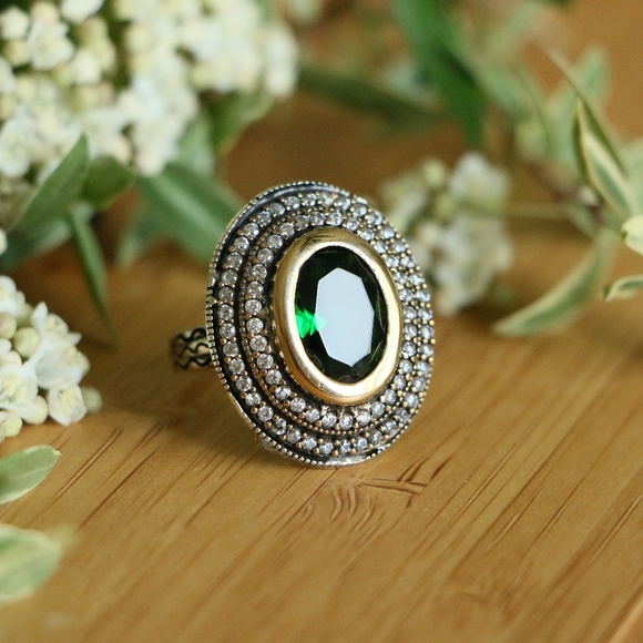 Sterling Silver Jade Stone and Cubic Zirconia Size 7.75 - Picture 4 of 8